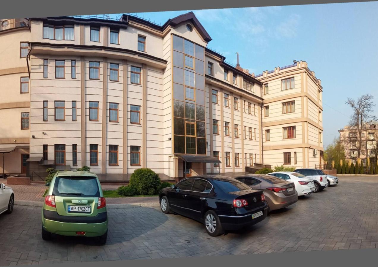 スラヴァ ホテル Zaporizhia エクステリア 写真